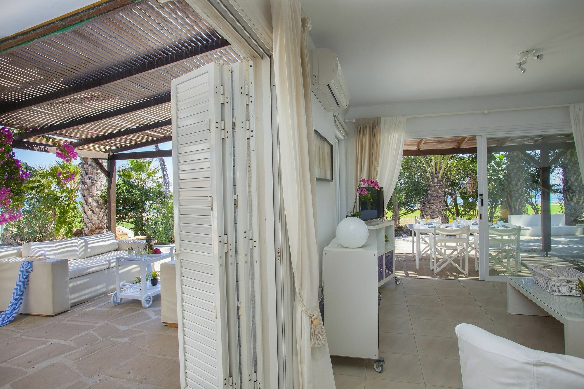 Villaer Napa Beachfront Ajía Nápa